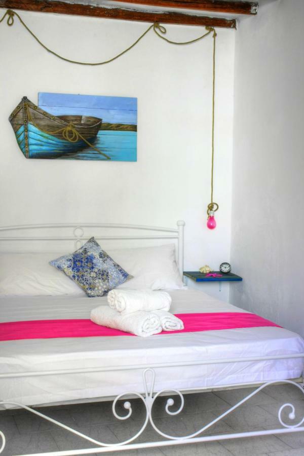 The Hot Pink Bike House Villa Парикия Екстериор снимка